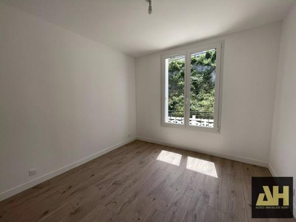 BREST PROX. MOULIN BLANC & VALLON DU STANG-ALAR - MAISON ENTIEREMENT RENOVEE - GARAGE