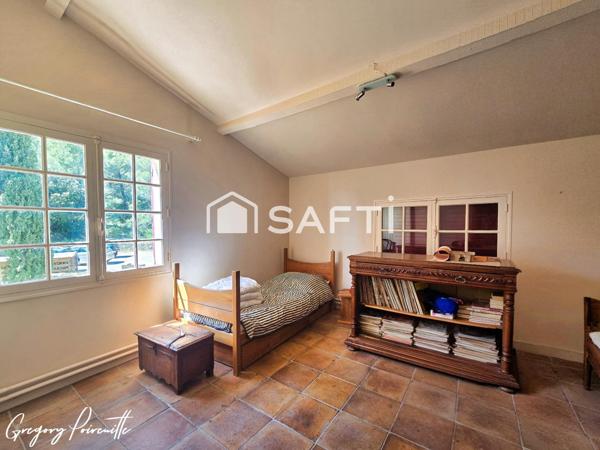 Demeure de caractère du XIX siècle entre nature et histoire