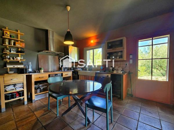 Demeure de caractère du XIX siècle entre nature et histoire