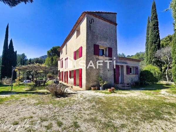 Demeure de caractère du XIX siècle entre nature et histoire