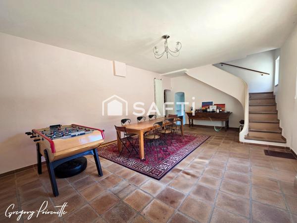 Demeure de caractère du XIX siècle entre nature et histoire