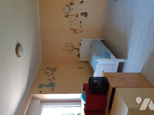 SAINT JULIEN DE CONCELLES, en village proche du bourg, maison 4 chambres.