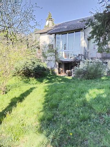 En vente AUGEROLLES Maison 3 chambres terrain