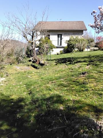 En vente AUGEROLLES Maison 3 chambres terrain