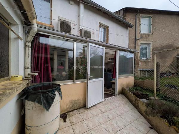 Vente                                                      Maison de ville
                        
                     5 pièces                      147 m2                     à Neufchâteau
