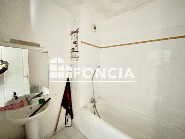 Location Appartement 2 pièces 38.9 m² - 5 RUE BALTHAZAR Lyon 69003