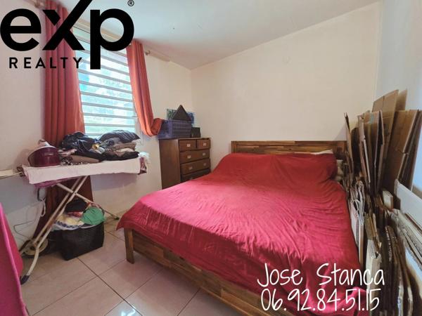 🏡 Maison T4 avec terrasse et grand terrain – Le Tampon (au calme, fond d’impasse)