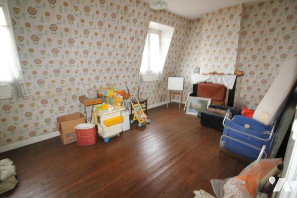 CAMBRAI, proche du centre ville  maison 5 chambres, garage et terrain