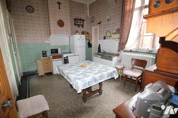 CAMBRAI, proche du centre ville  maison 5 chambres, garage et terrain