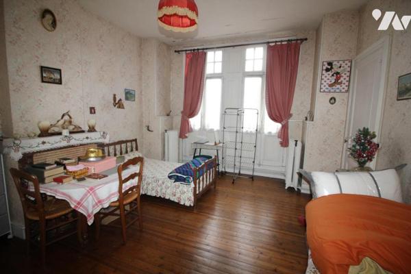 CAMBRAI, proche du centre ville  maison 5 chambres, garage et terrain