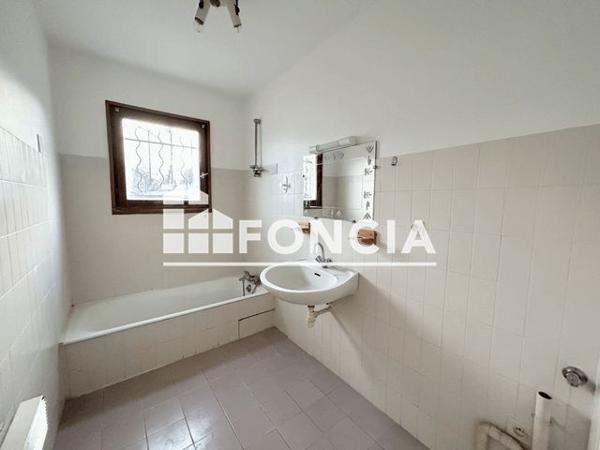 Location Appartement 2 pièces 66.75 m² - 1394 ROUTE NATIONALE Saint Jean De Gonville 01630