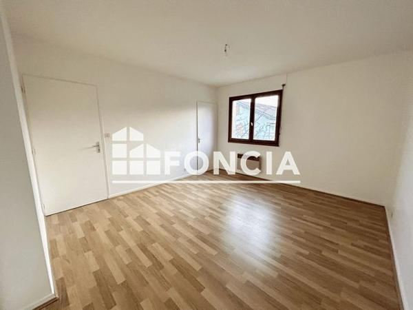 Location Appartement 2 pièces 66.75 m² - 1394 ROUTE NATIONALE Saint Jean De Gonville 01630