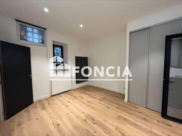 Location Appartement 3 pièces 68.32 m² - 6 RUE DU SENAT Chambery 73000