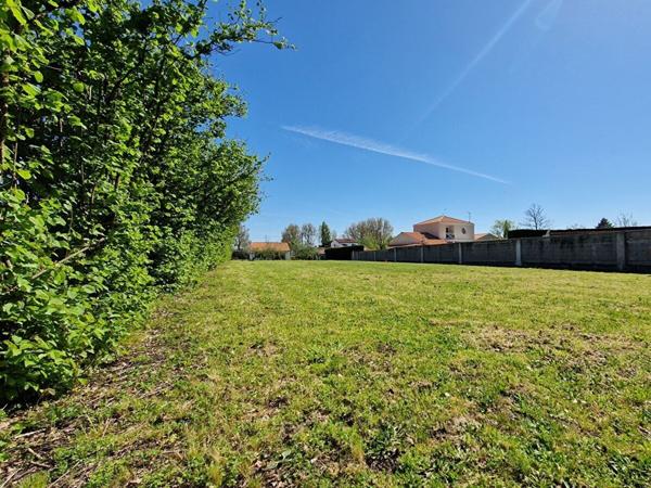 Terrain constructible - Lege 735 m2