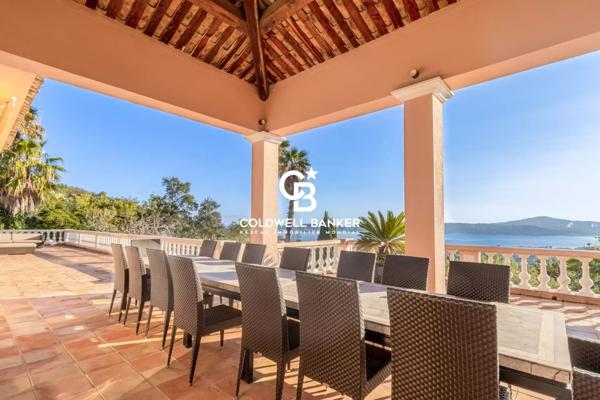 Vente villa 9 pièces 83310 - Grimaud