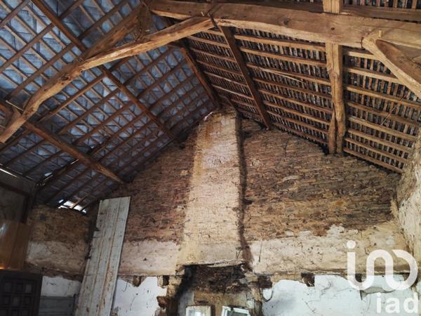 Maison de village 1 pièce de 90 m² à Bains-sur-Oust (35600)