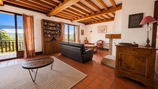 Maison 399 000 € La Tour-du-Pin 8 p 215 m² DPE D