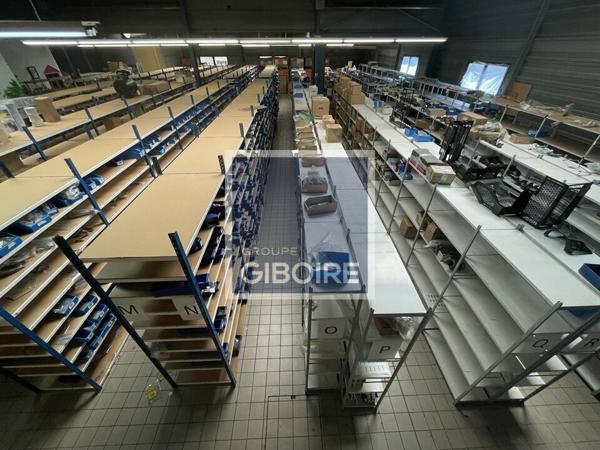 Local d'activites 950 m² à louer NANTES (réf : 44.019100)