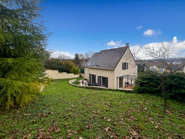 Maison Meulan En Yvelines 139m² - 4 chambres