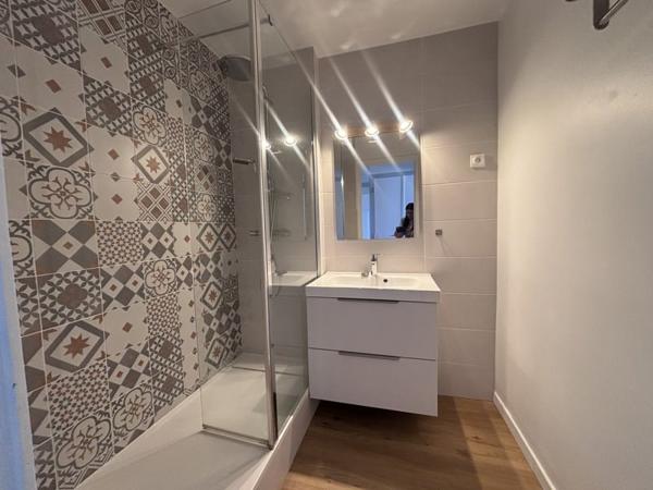Appartement 208 260 € Bron 3 p 62 m² DPE D