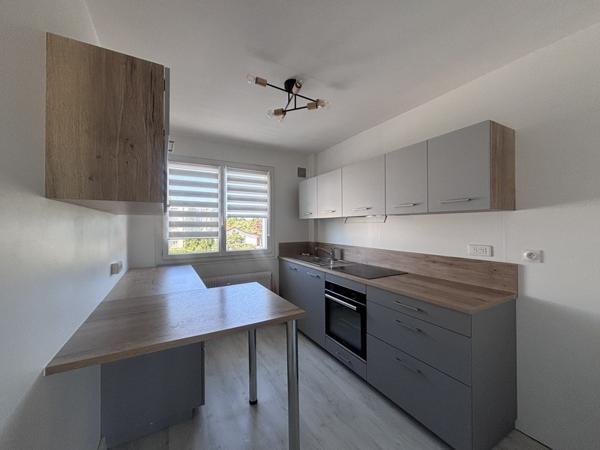 Appartement 208 260 € Bron 3 p 62 m² DPE D