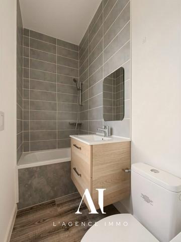 Appartement T2 vendu meublé, entièrement rénové. Centre-ville Oyonnax 01100