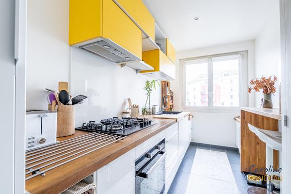 A vendre Nantes Petit T3 St Donatien Tortiere ascenseur balcon parking