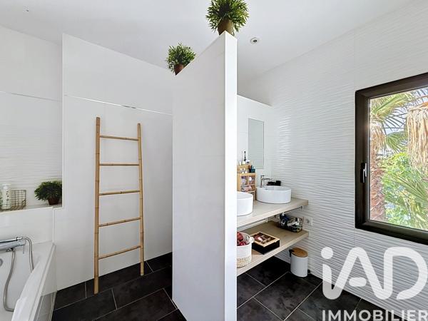 Maison à vendre 5 pièces 200 m² Béziers