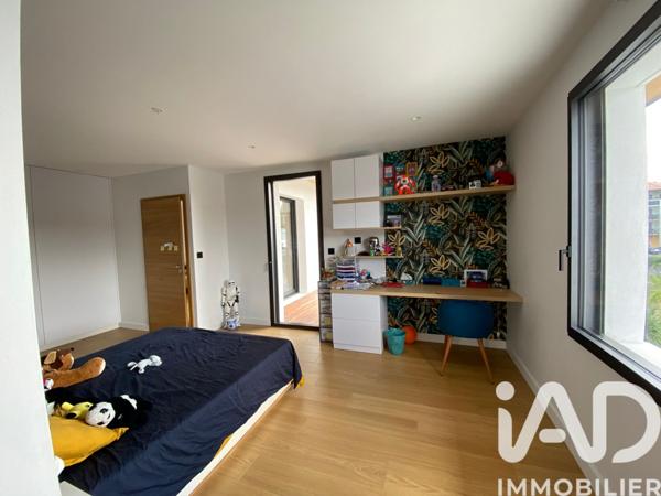 Maison à vendre 5 pièces 216 m² Anglet