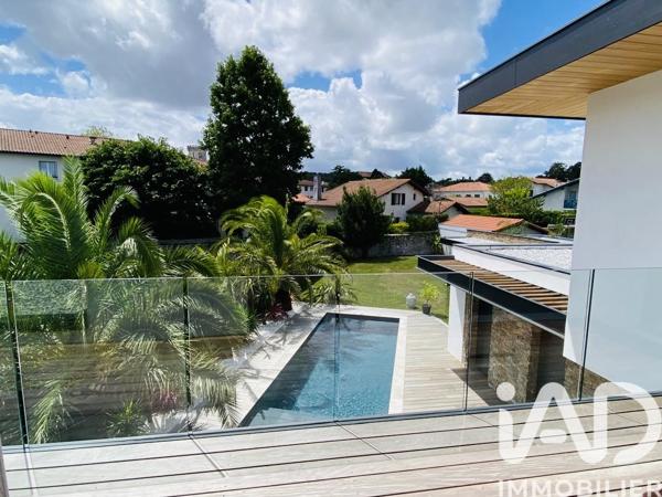 Maison à vendre 5 pièces 216 m² Anglet