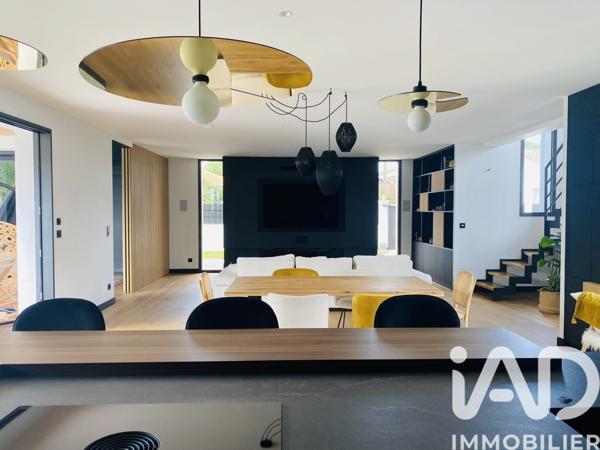 Maison à vendre 5 pièces 216 m² Anglet