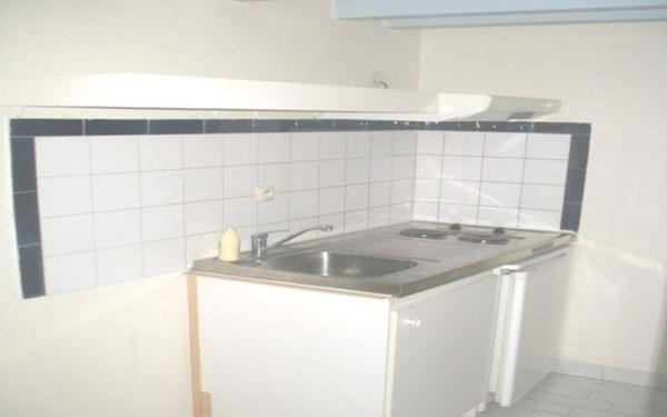 Appartement à louer    1 pièce •  Marseillan