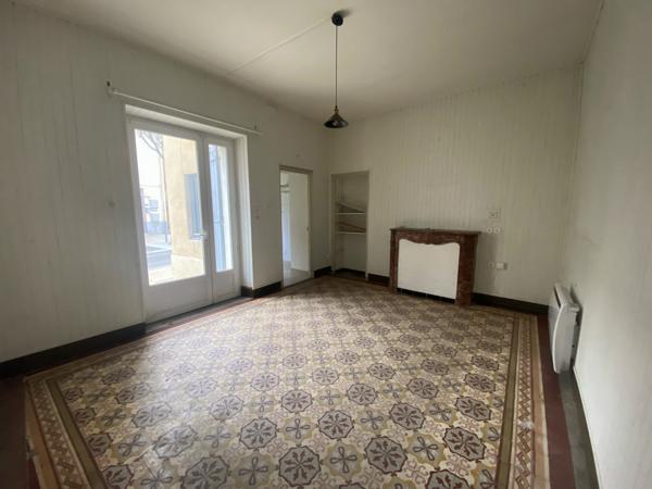 Maison de village : 3 chambres + dépendance Camaret-sur-Aigues (84850)