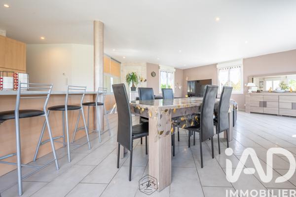 Maison à vendre 10 pièces 201 m² Marre