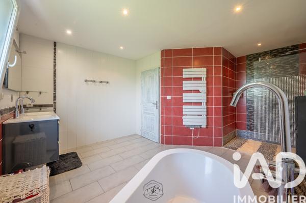 Maison à vendre 10 pièces 201 m² Marre