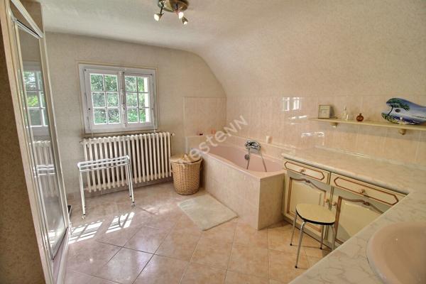 Maison secteur EPERNON de 4 chambres sur grand terrain