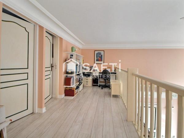 Bordeaux Caudéran - Grand Lebrun / Parc bordelais - Grand appartement de 130m2 avec 3/4 chambres, 2 places de stationnement