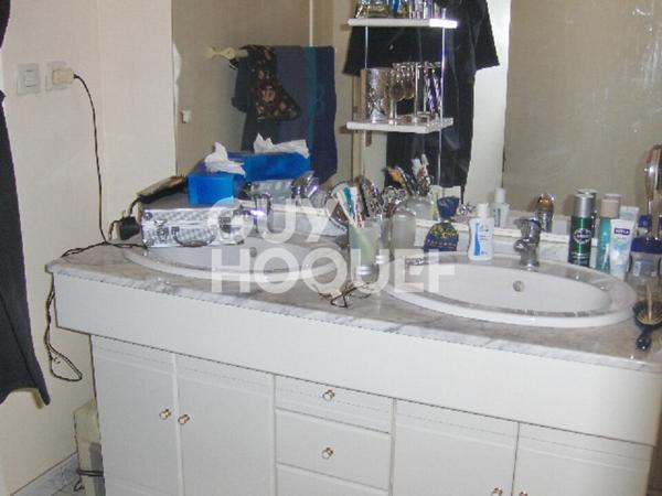 Appartement T3 avec Terrasse, Parking, Cave