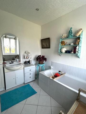 Maison à Gavray-sur-Sienne, 50450 - 3 pièces 162m²