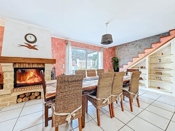 À vendre Marseille 13013 LES OLIVES - maison T5 avec piscine et garage