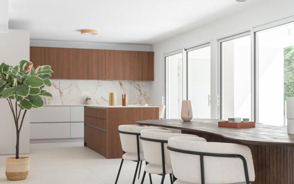 Appartement à vendre    5 pièces •  Marseille 8