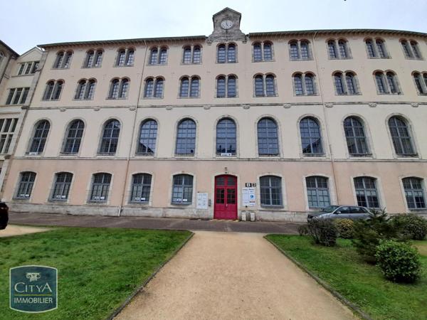 Local professionnel à louer