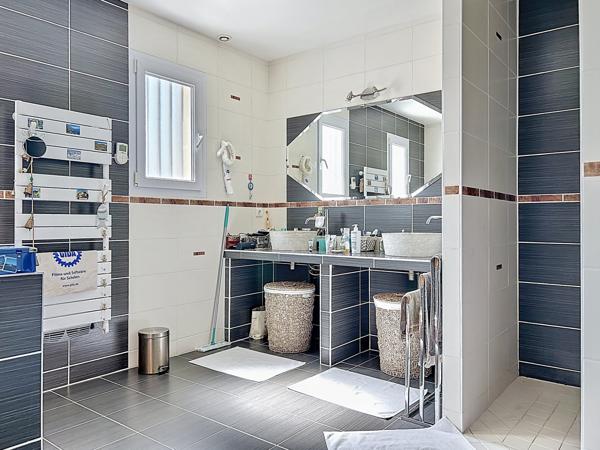 Maison 9 pièces - 290 m²