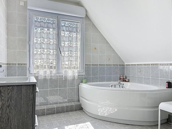 Maison 9 pièces - 290 m²