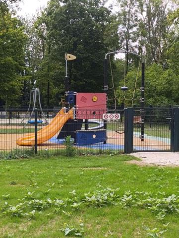 MAISON INDIVIDUELLE AVEC GARAGE ET COUR LÉROUVILLE  MAISON 86 m² 5 PIÈCES