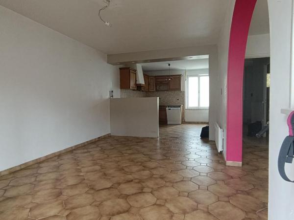 MAISON INDIVIDUELLE AVEC GARAGE ET COUR LÉROUVILLE  MAISON 86 m² 5 PIÈCES