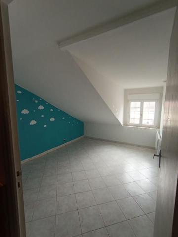 MAISON INDIVIDUELLE AVEC GARAGE ET COUR LÉROUVILLE  MAISON 86 m² 5 PIÈCES