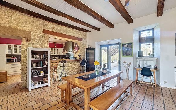 Maison à vendre    4 pièces •  Sainte-Radegonde