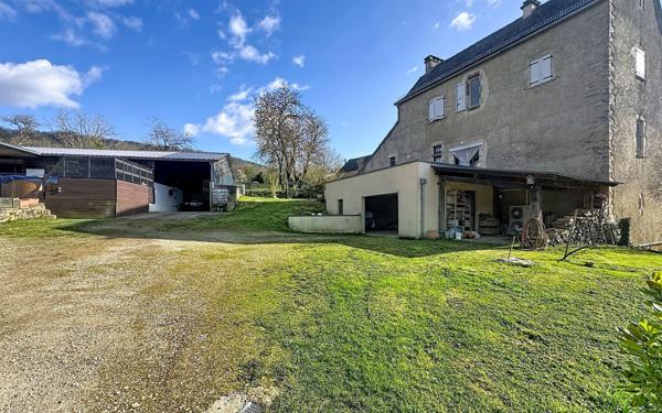 Maison à vendre    4 pièces •  Sainte-Radegonde