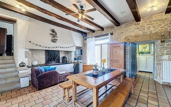 Maison à vendre    4 pièces •  Sainte-Radegonde